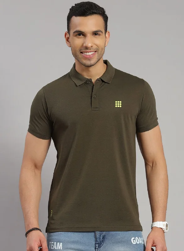 Men Olive Solid T-Shirt